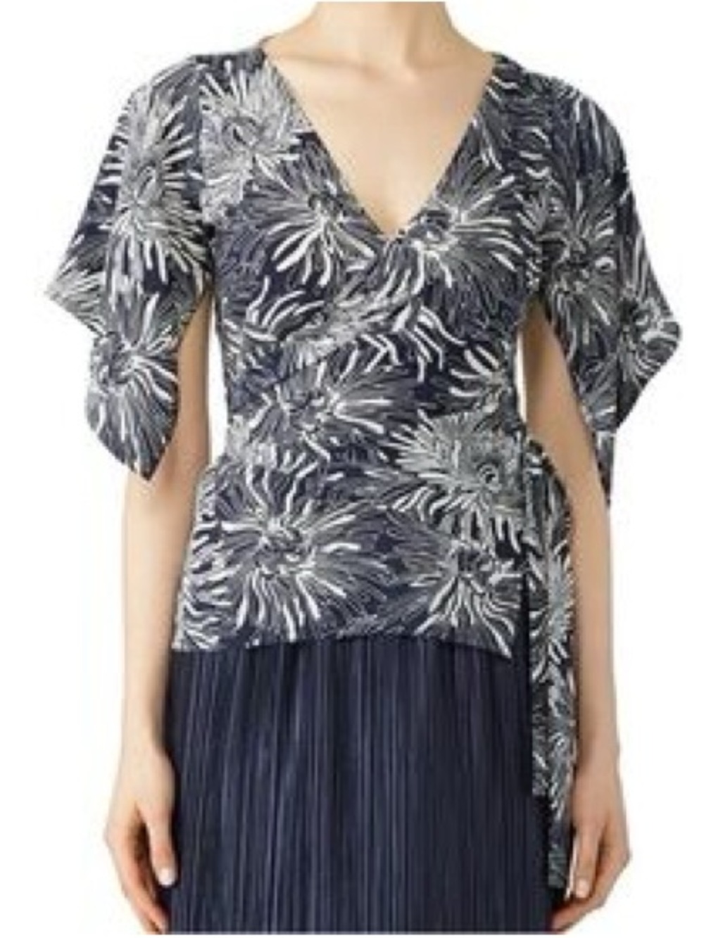 Diane Von Furstenberg Silk Navy Blouse Floral Print Kimono Sleeves Size 2 Small